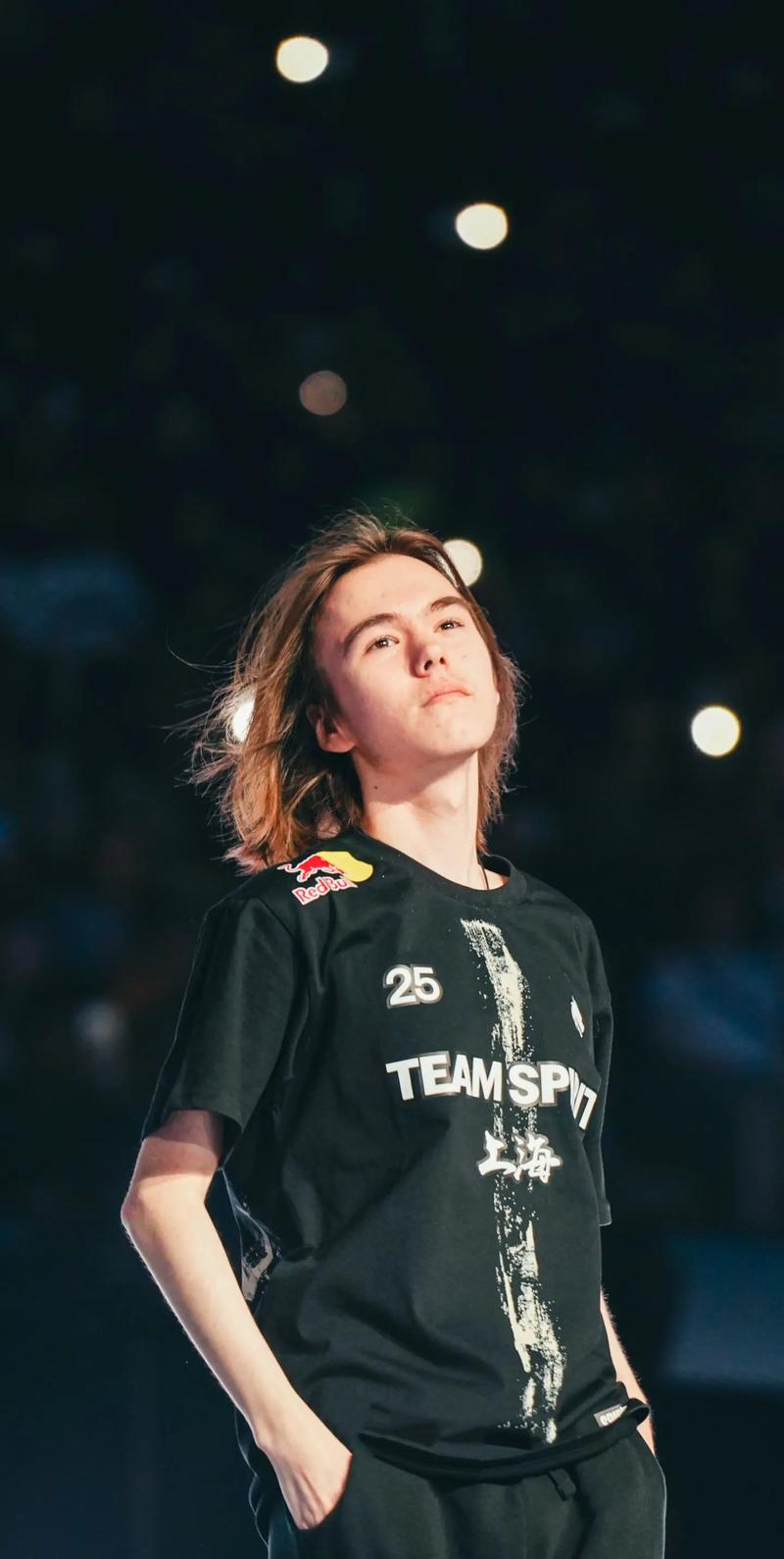 还没调整吗？ Top Esports 排名情况： Kanavi 对 jungle Noxus 情有独钟，mid、jungle 和 support 都在红色区域