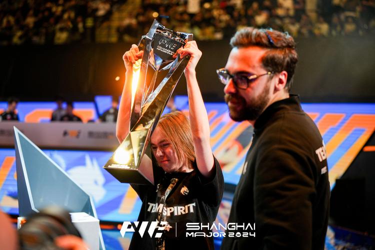Top Esports 和 JD Gaming 在 LPL 第2分赛季 2025 中取得胜利