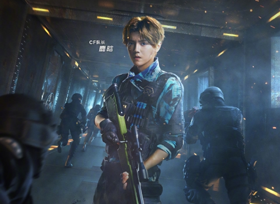 kurO 狐狸精吸引了观众，小伞的飞机造成了巨大的伤害， Leyan 的队伍赢得了胜利