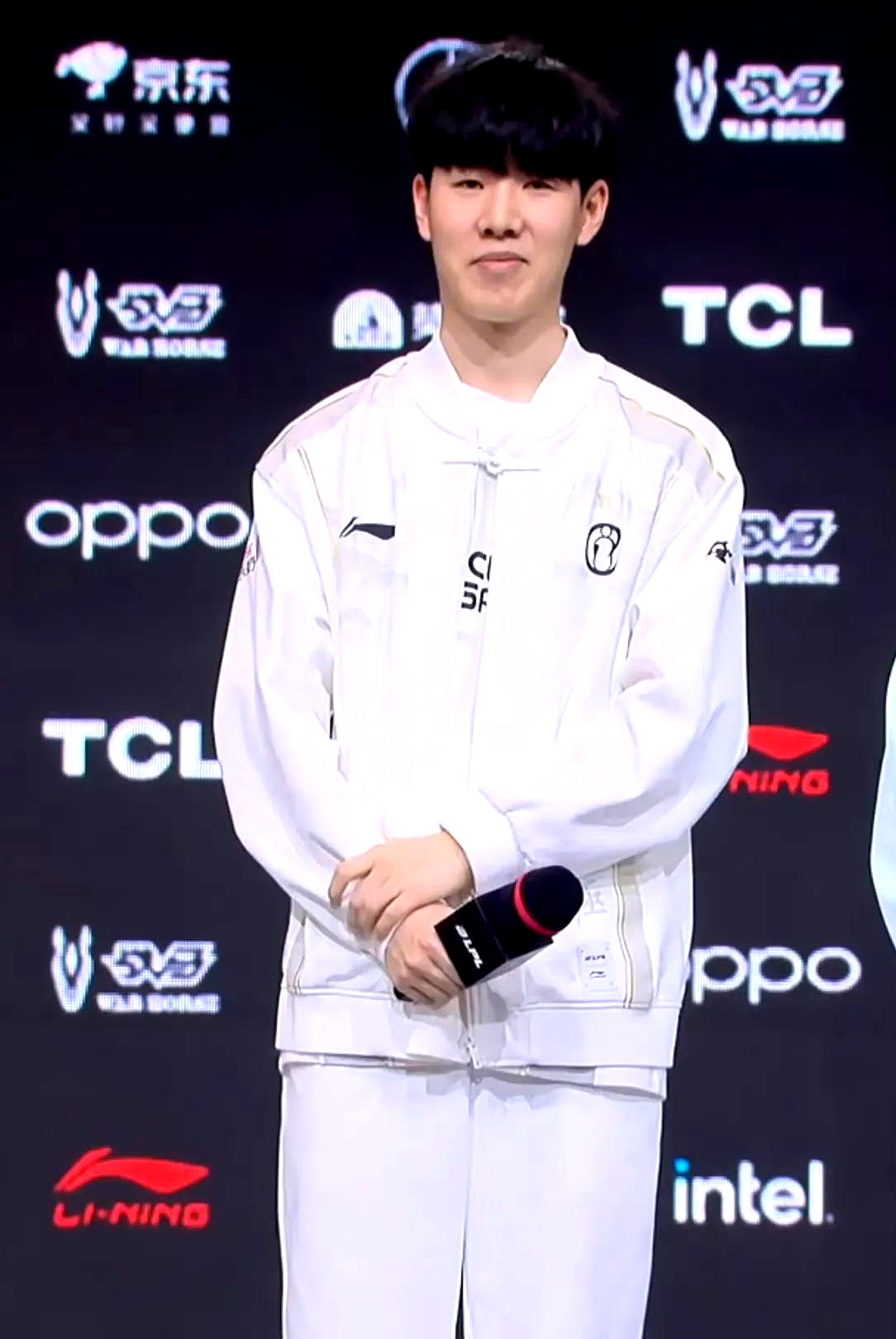 【前瞻】2025LPL春季赛 OMG vs V5，V5不犯错就能赢