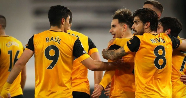 LPL春季季后赛败者组TES vs V5迫近，选手们排位都在练什么？