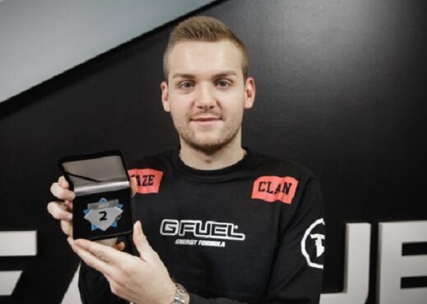 一场强劲的对决！G2赢得了加时赛，拿下了他们选择的地图！G2 1-0 EDG