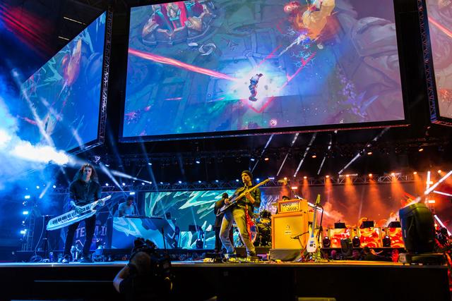 NIP 2-1 TT：TT痛失好局惨遭五连败 NIP韧性十足完成翻盘